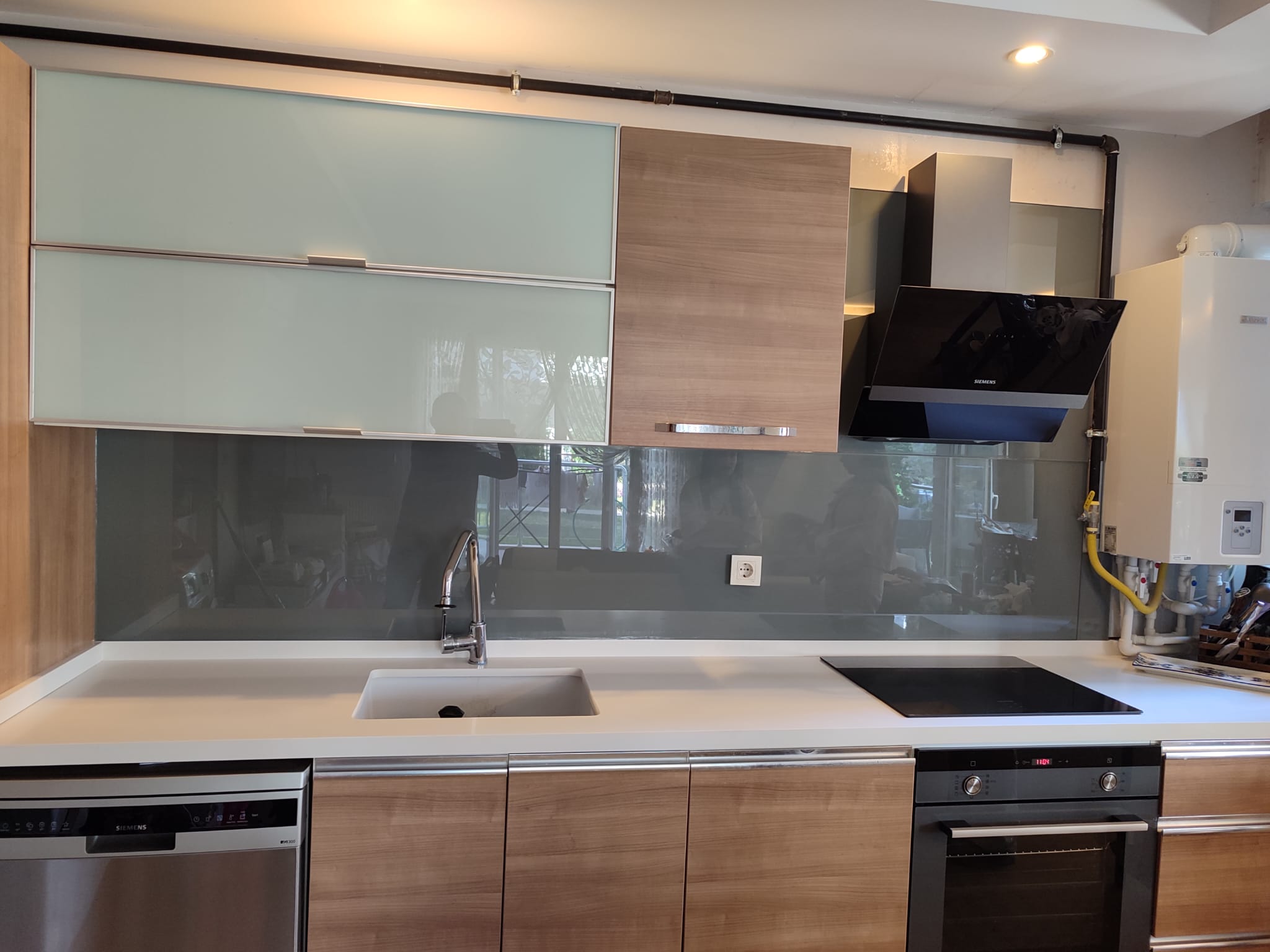 Tezgah Arası 3D Cam Panel