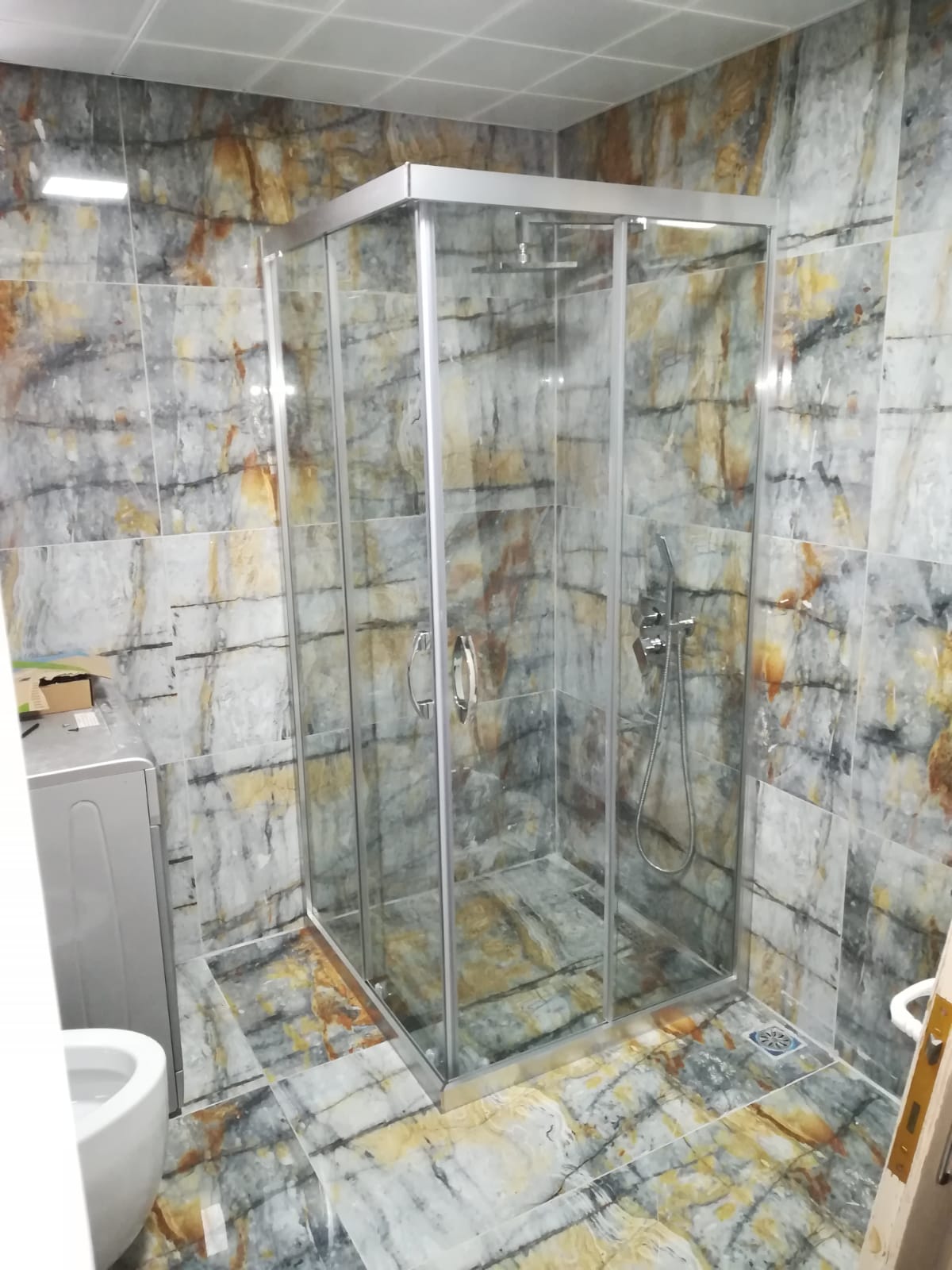 Livorno Serisi Özel Duşakabin