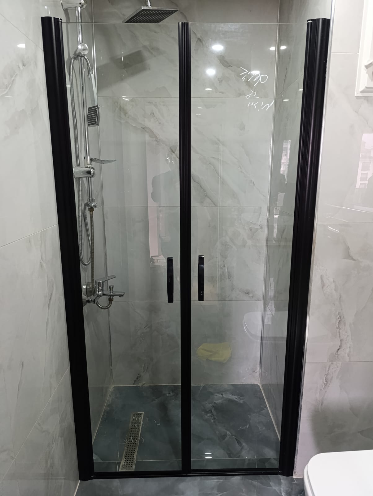 Relax Serisi Bar Kapısı Şeffaf Duşakabin