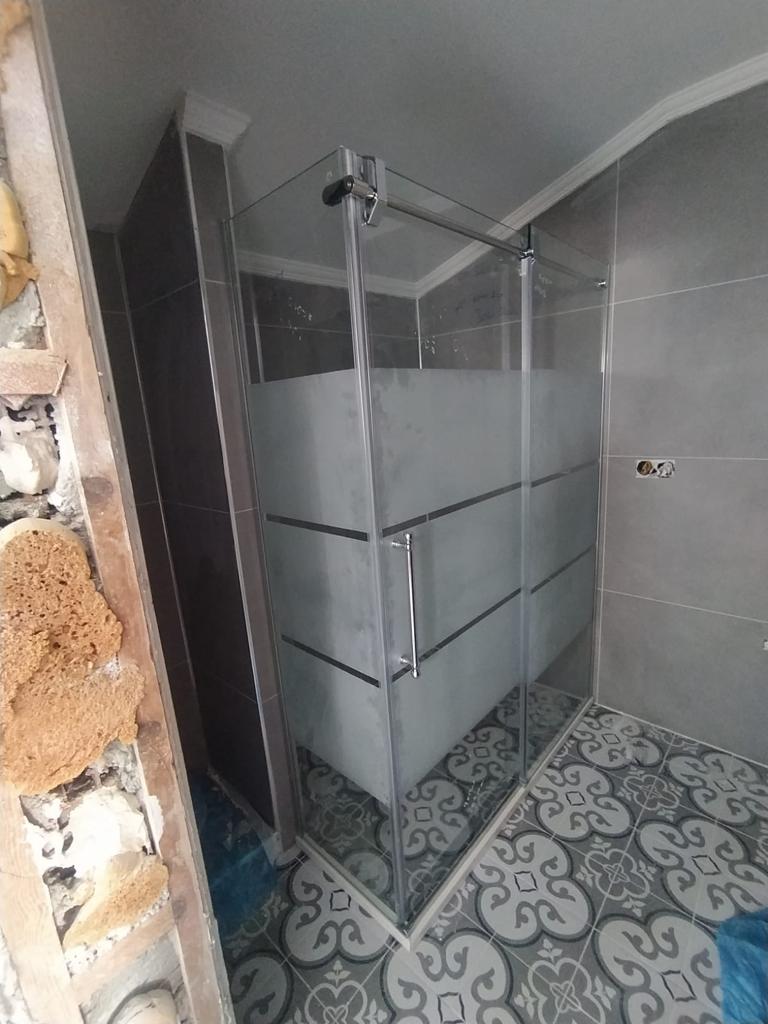 İstanbul Serisi Yan Panelli Duşakabin